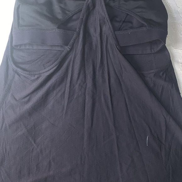 Lululemon tank - Picture 2 of 4